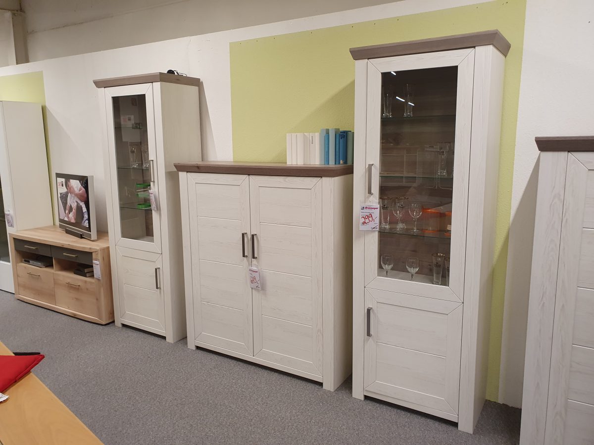 Vitrine Anschl. Links