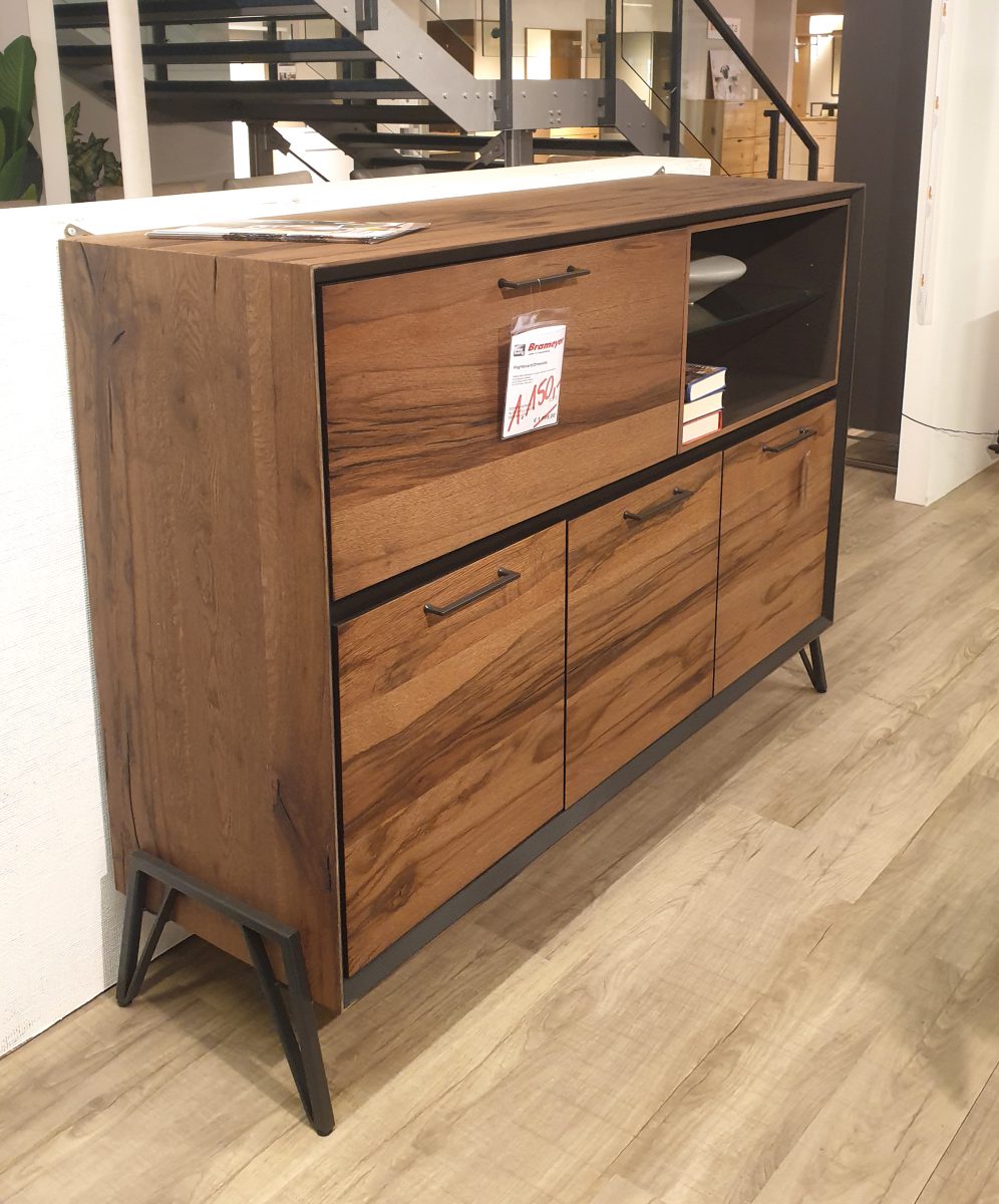 Highboard